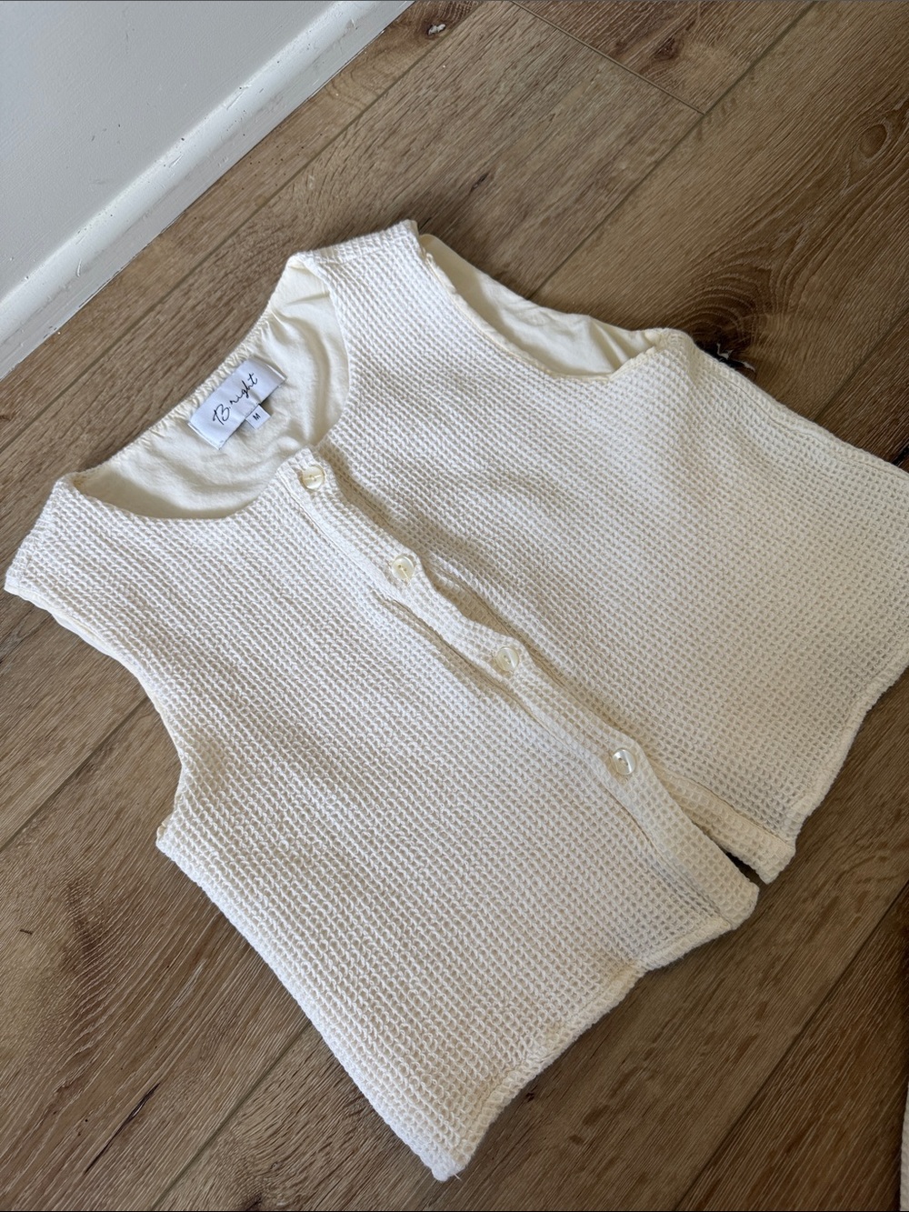 Cream Knit High-Waist Shorts Set- top and shorts included - Picture 6 of 7